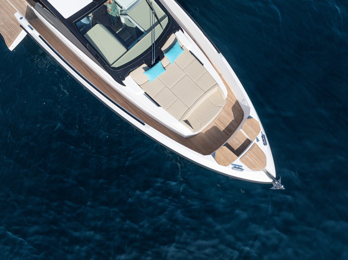 https://arconyachts.ams3.digitaloceanspaces.com/149283/conversions/large_4461265-optimize.jpg