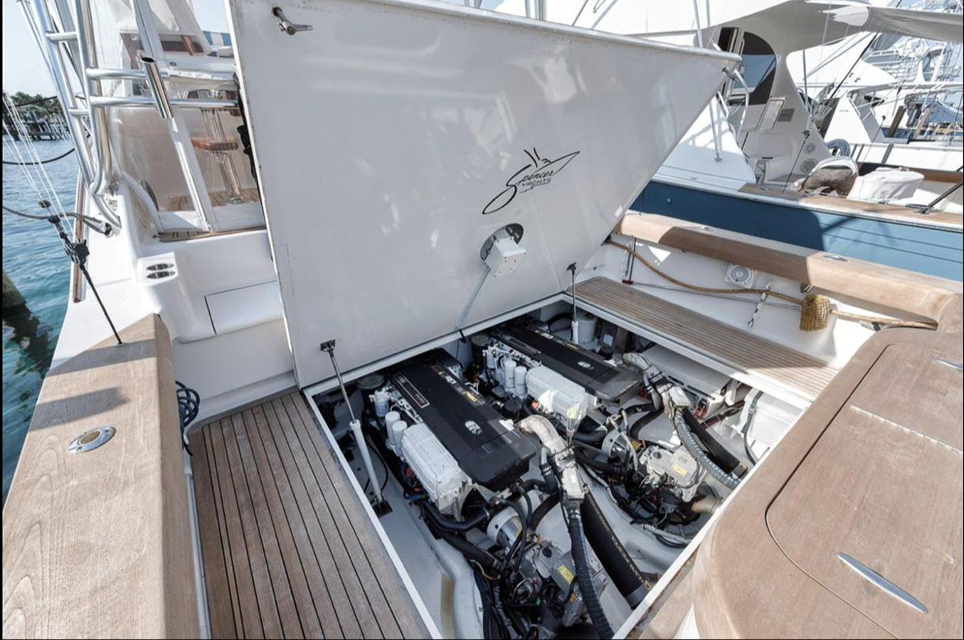 https://arconyachts.ams3.digitaloceanspaces.com/149306/conversions/large_4747383-optimize.jpg