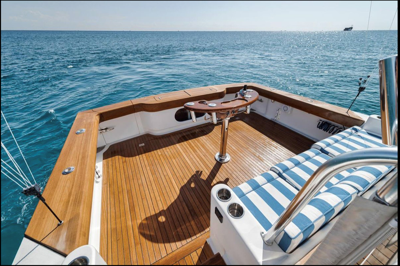 https://arconyachts.ams3.digitaloceanspaces.com/149338/conversions/large_4747392-optimize.jpg