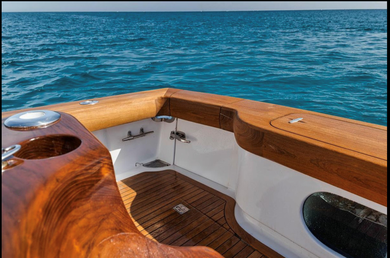 https://arconyachts.ams3.digitaloceanspaces.com/149343/conversions/large_4747393-optimize.jpg