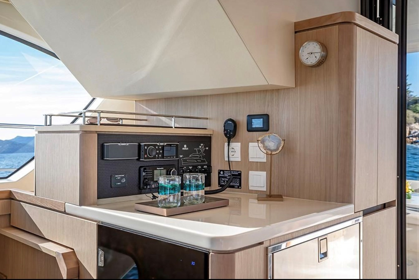 https://arconyachts.ams3.digitaloceanspaces.com/149414/conversions/large_3911034-optimize.jpg