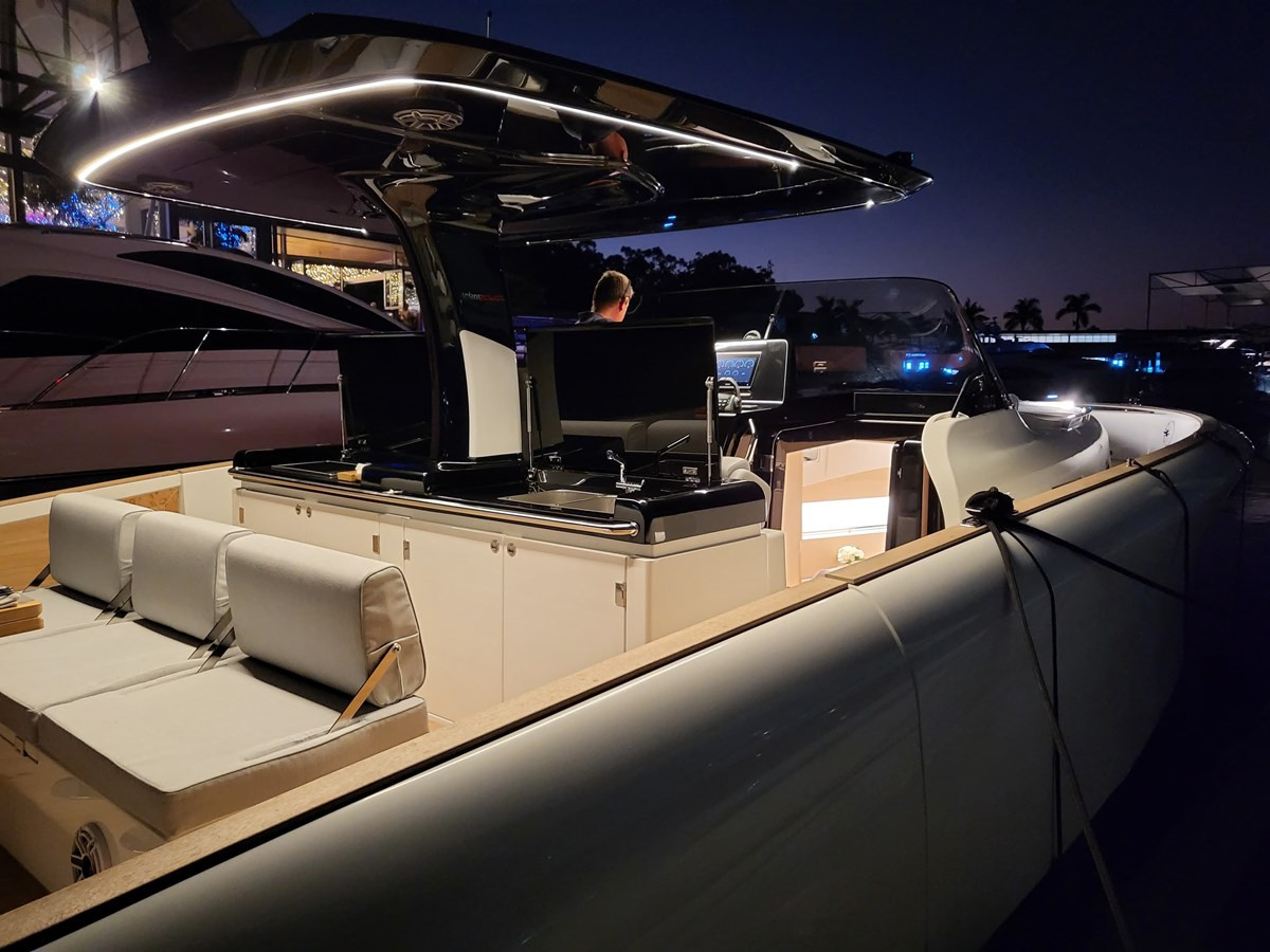 https://arconyachts.ams3.digitaloceanspaces.com/149422/conversions/large_4704549-optimize.jpg