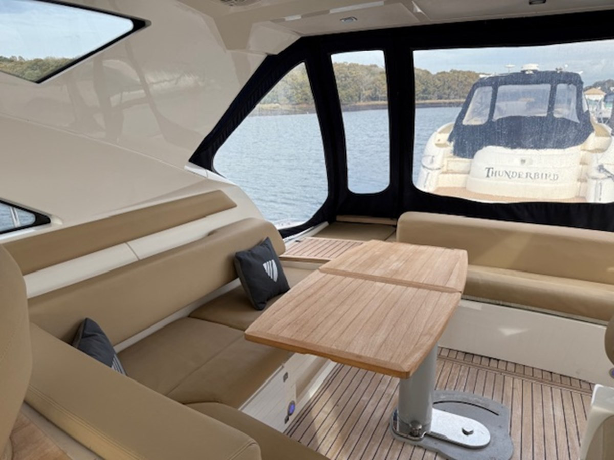 https://arconyachts.ams3.digitaloceanspaces.com/149454/conversions/large_4854727-optimize.jpg