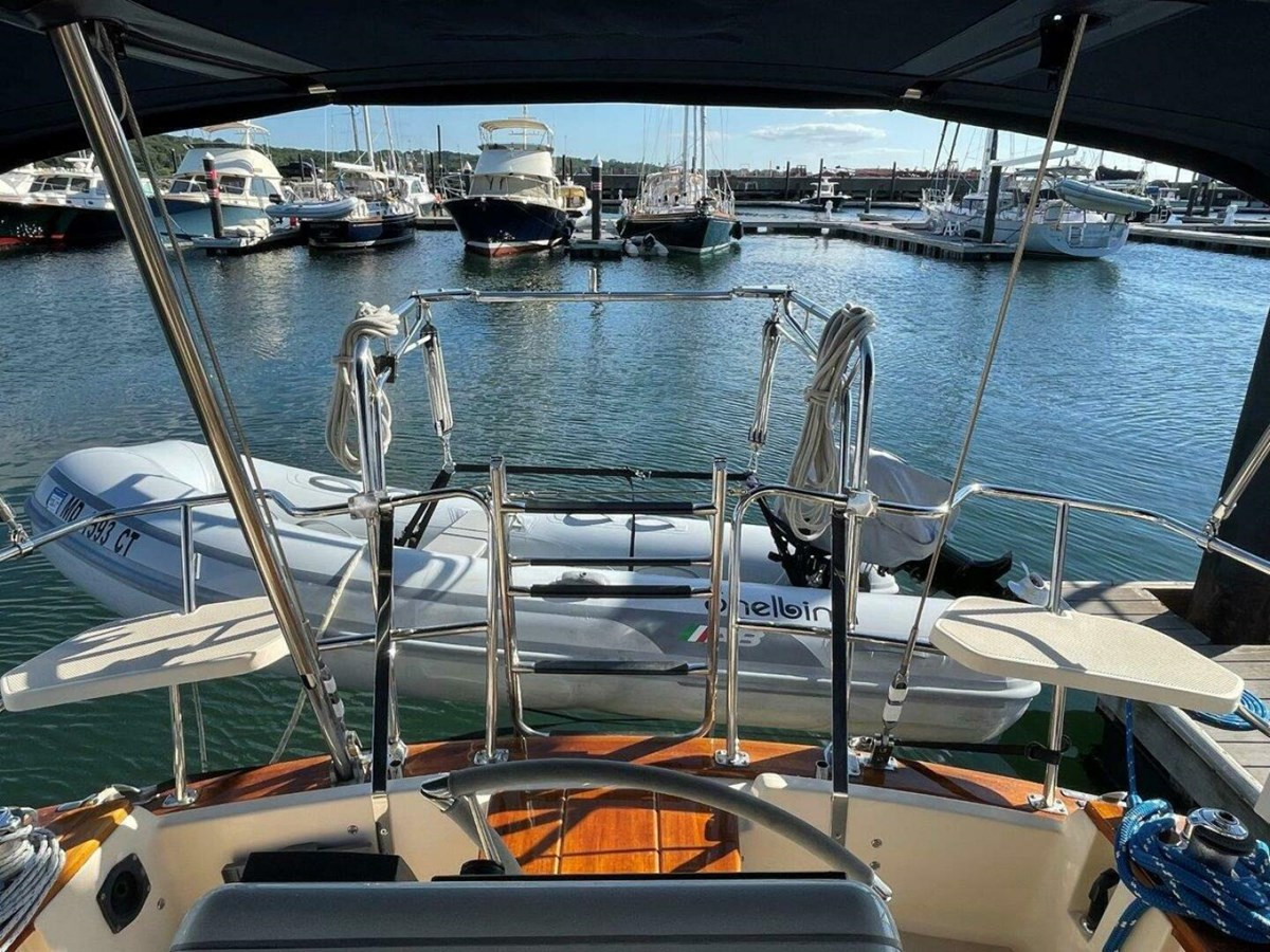 https://arconyachts.ams3.digitaloceanspaces.com/149572/conversions/large_4634010-optimize.jpg