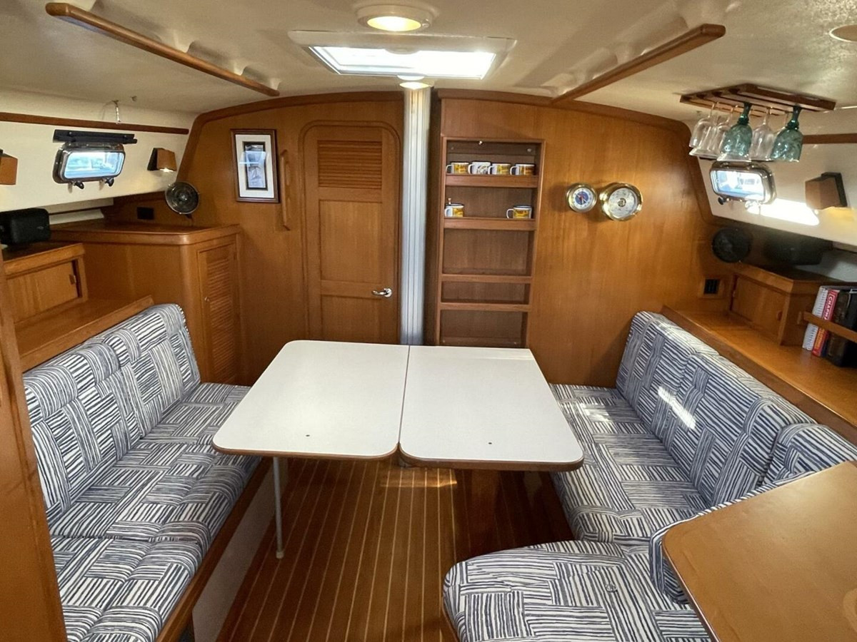 https://arconyachts.ams3.digitaloceanspaces.com/149581/conversions/large_4634013-optimize.jpg