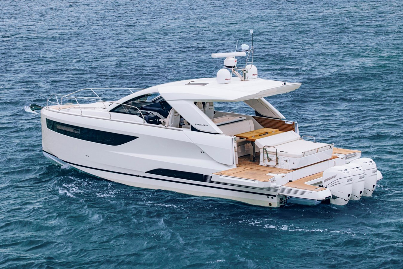 https://arconyachts.ams3.digitaloceanspaces.com/149614/conversions/large_4377710-optimize.jpg