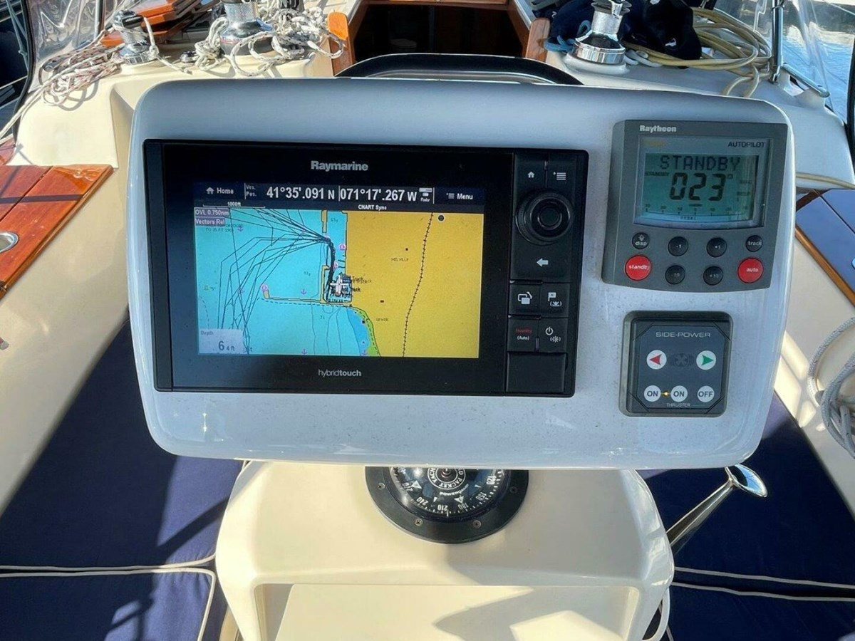 https://arconyachts.ams3.digitaloceanspaces.com/149654/conversions/large_4634038-optimize.jpg
