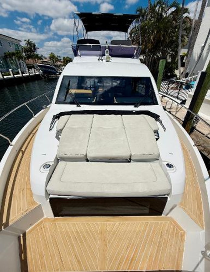 https://arconyachts.ams3.digitaloceanspaces.com/149664/conversions/large_4648323-optimize.jpg
