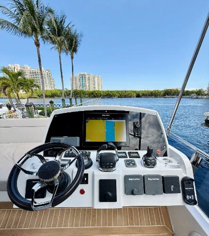 https://arconyachts.ams3.digitaloceanspaces.com/149671/conversions/large_4648327-optimize.jpg