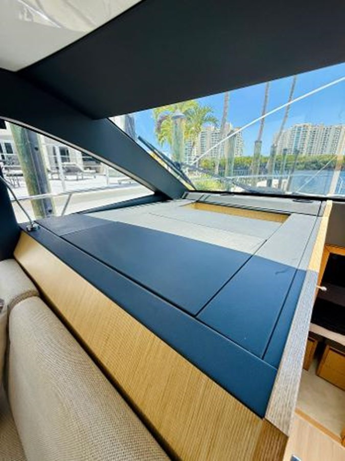 https://arconyachts.ams3.digitaloceanspaces.com/149769/conversions/large_4648365-optimize.jpg
