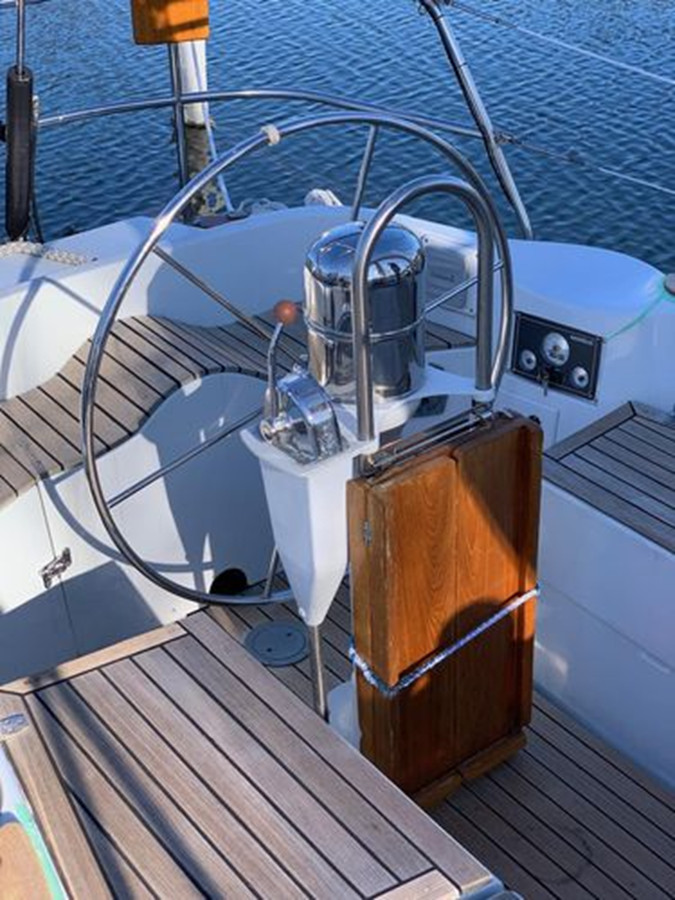 https://arconyachts.ams3.digitaloceanspaces.com/149815/conversions/large_3929015-optimize.jpg