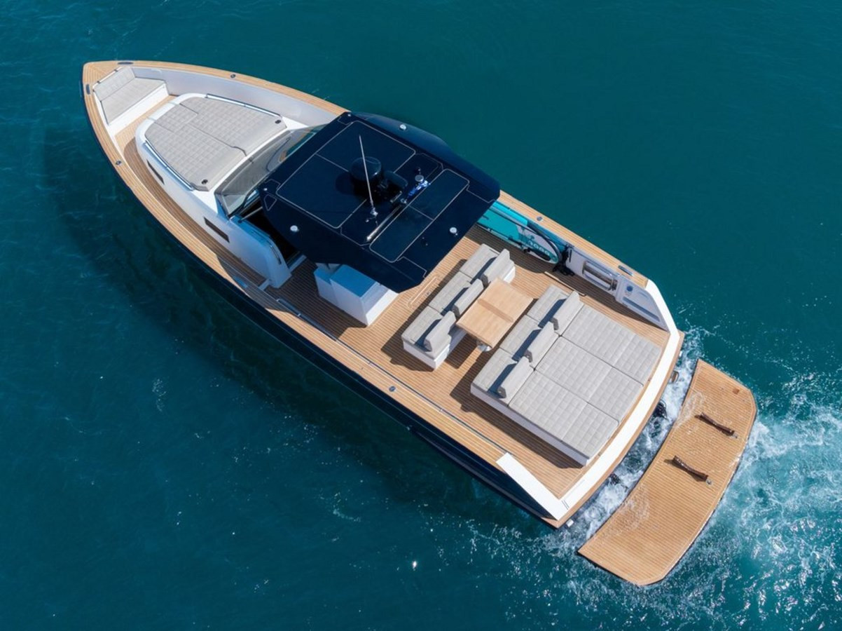 https://arconyachts.ams3.digitaloceanspaces.com/149845/conversions/large_4810830-optimize.jpg