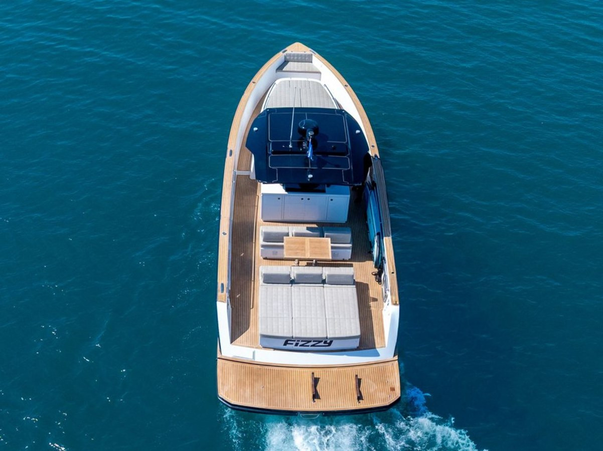 https://arconyachts.ams3.digitaloceanspaces.com/149848/conversions/large_4810831-optimize.jpg