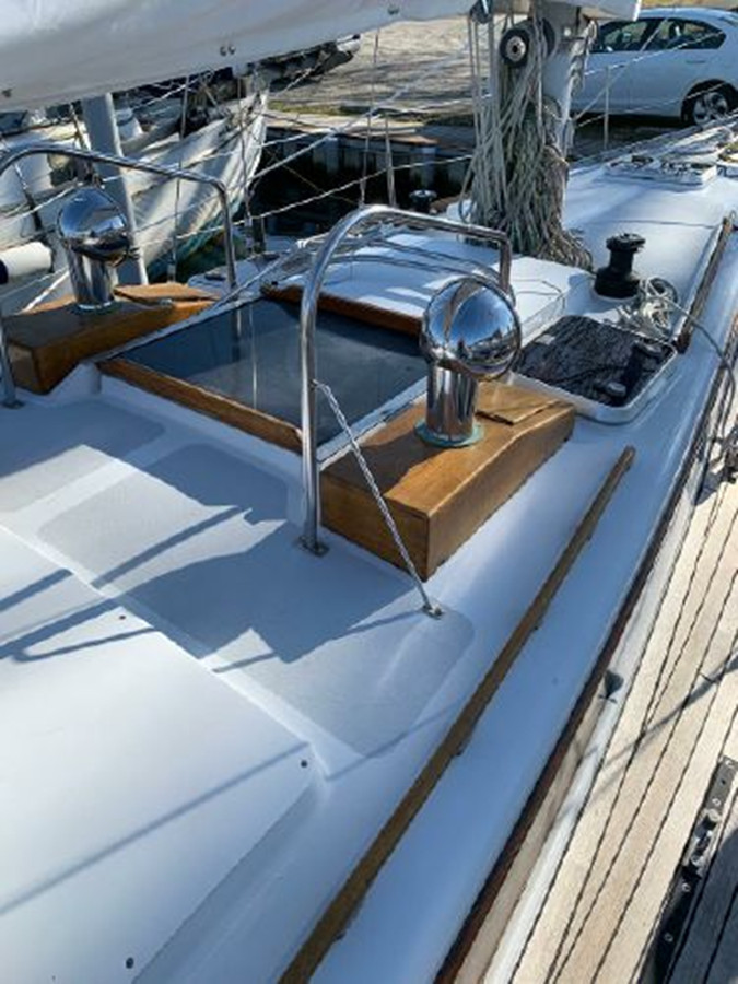 https://arconyachts.ams3.digitaloceanspaces.com/149878/conversions/large_3929032-optimize.jpg