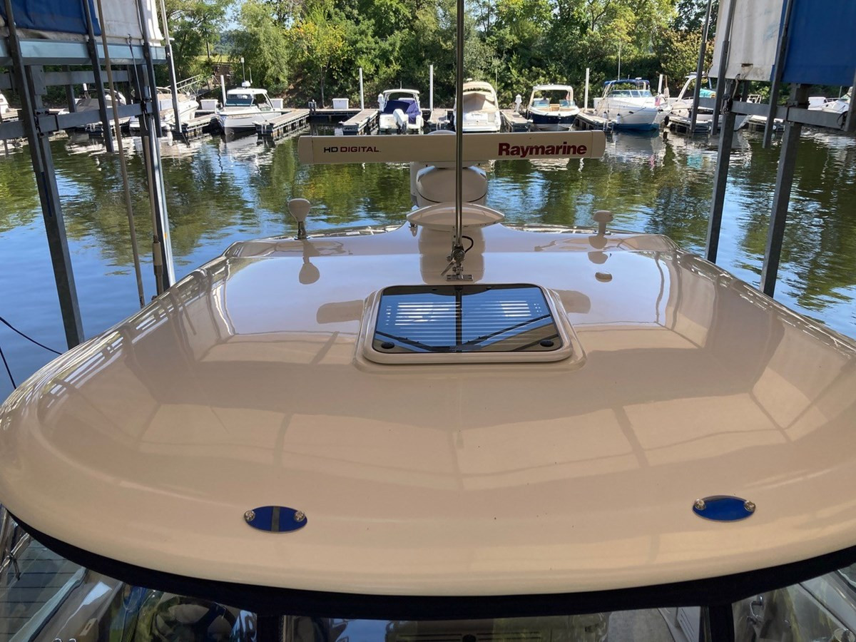 https://arconyachts.ams3.digitaloceanspaces.com/150066/conversions/large_4819869-optimize.jpg