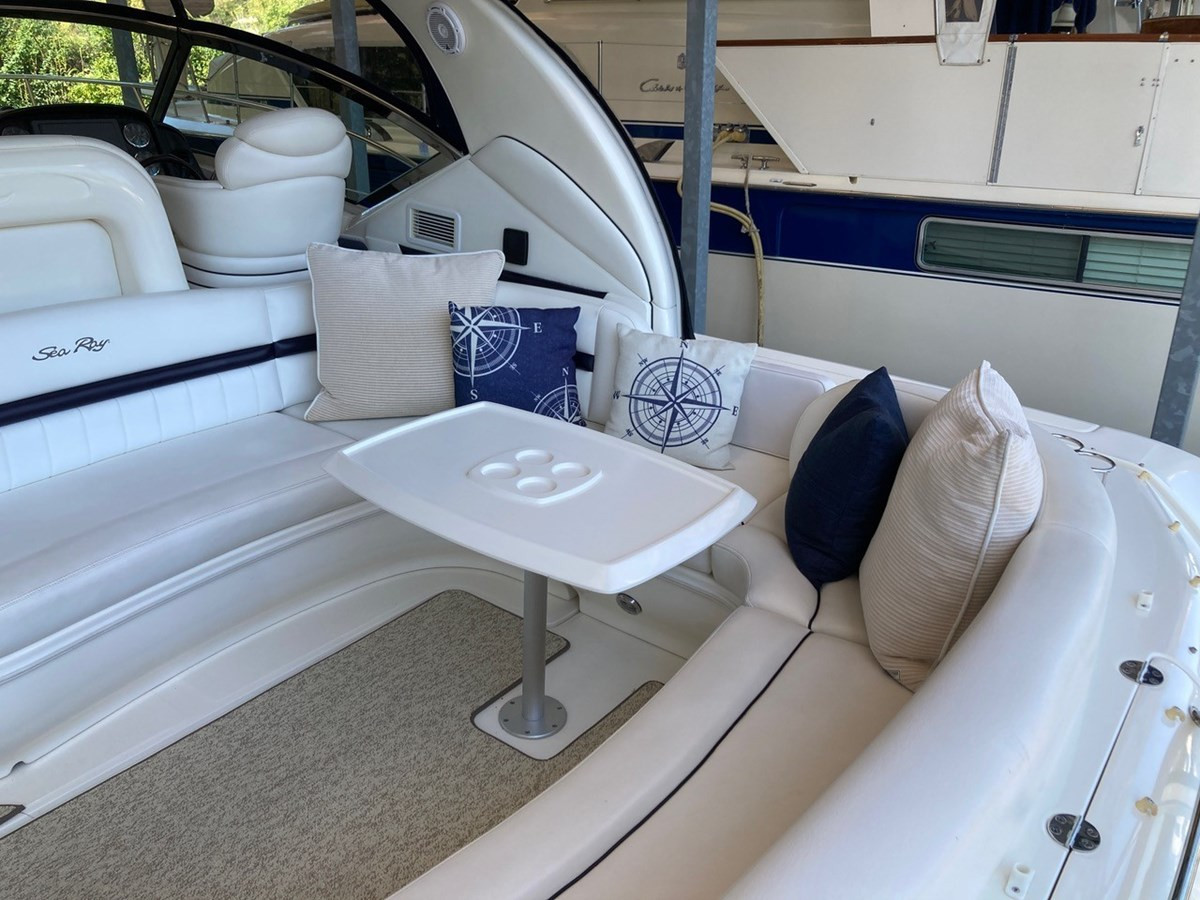 https://arconyachts.ams3.digitaloceanspaces.com/150077/conversions/large_4819883-optimize.jpg