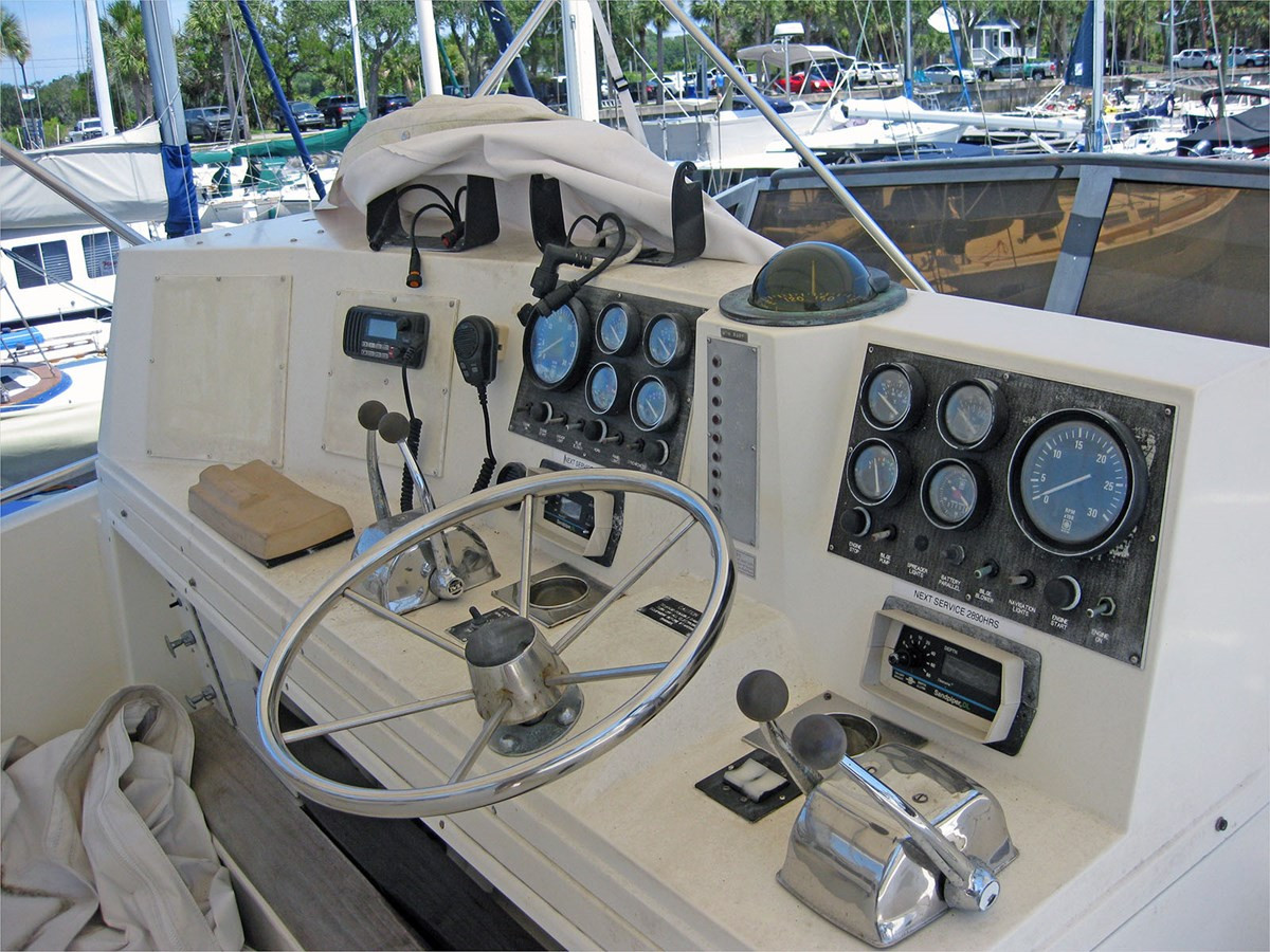 https://arconyachts.ams3.digitaloceanspaces.com/150103/conversions/large_4717219-optimize.jpg