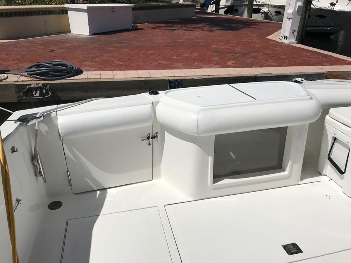 https://arconyachts.ams3.digitaloceanspaces.com/150193/conversions/large_2798168-optimize.jpg