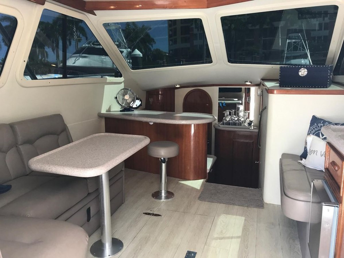 https://arconyachts.ams3.digitaloceanspaces.com/150214/conversions/large_2798175-optimize.jpg