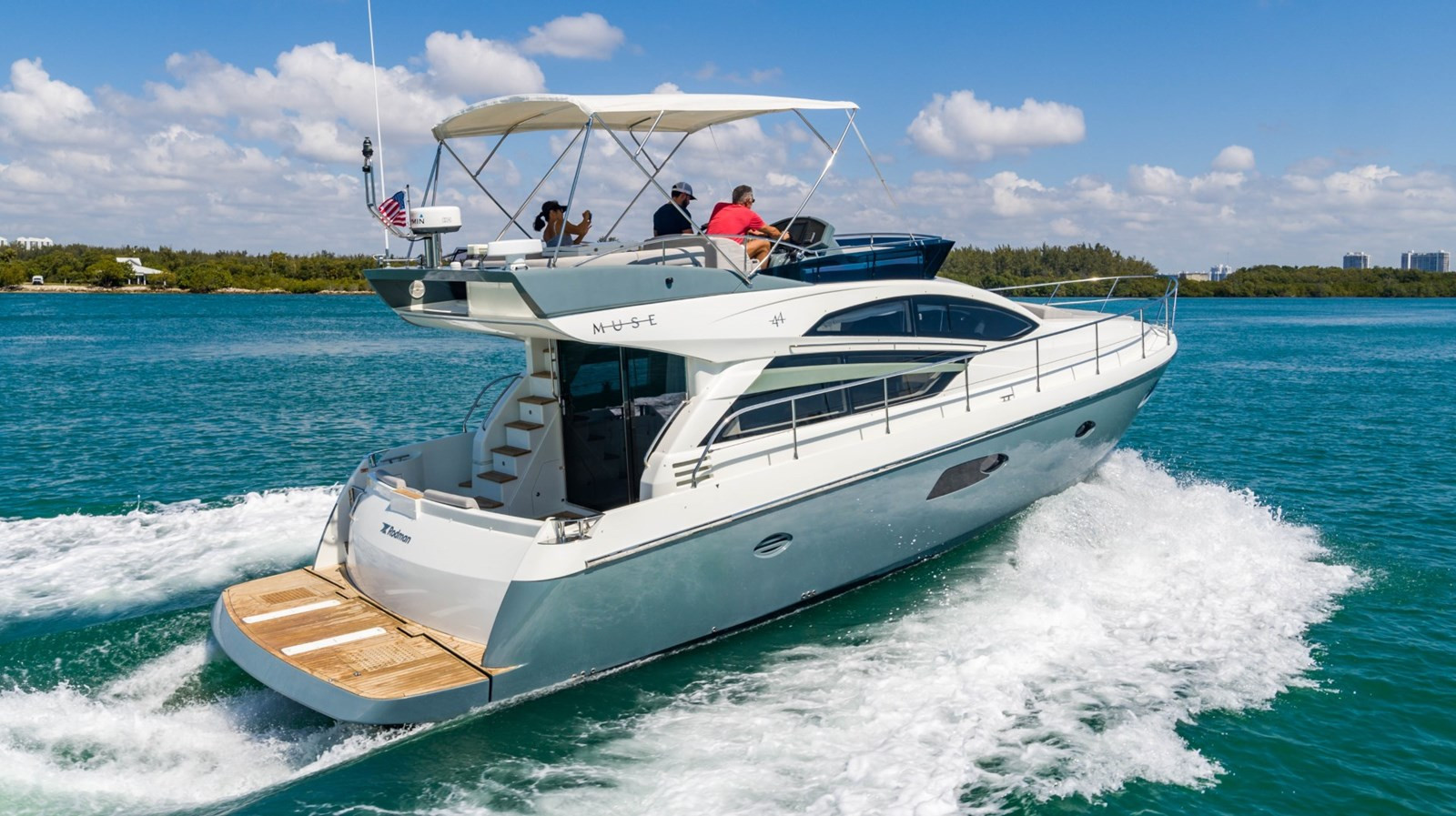 https://arconyachts.ams3.digitaloceanspaces.com/150295/conversions/large_3244557-optimize.jpg
