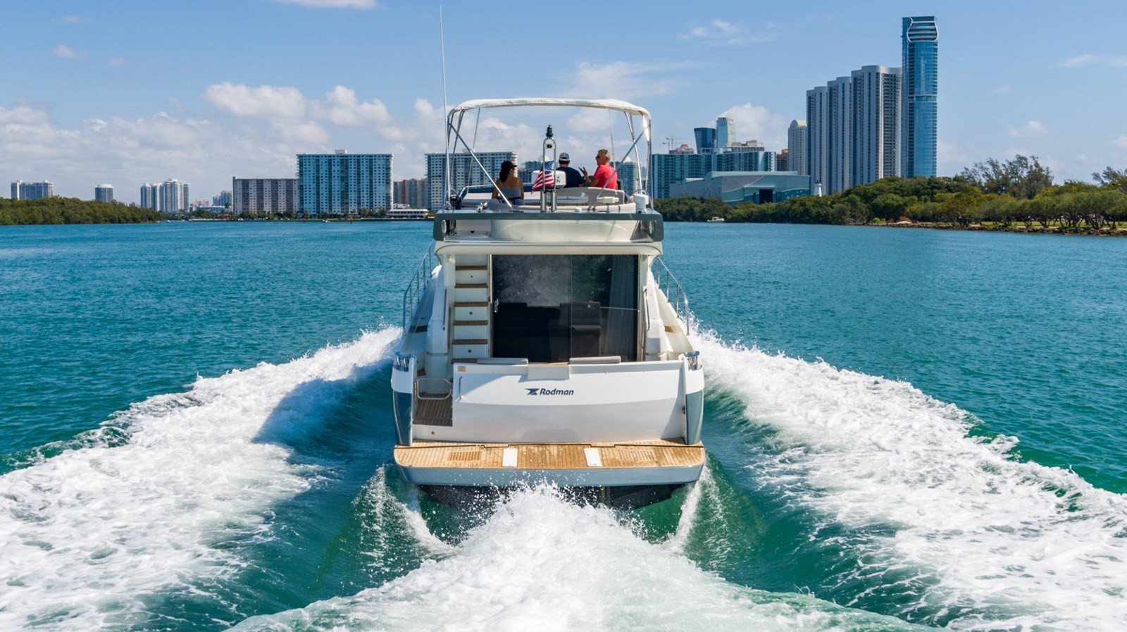 https://arconyachts.ams3.digitaloceanspaces.com/150299/conversions/large_3244558-optimize.jpg