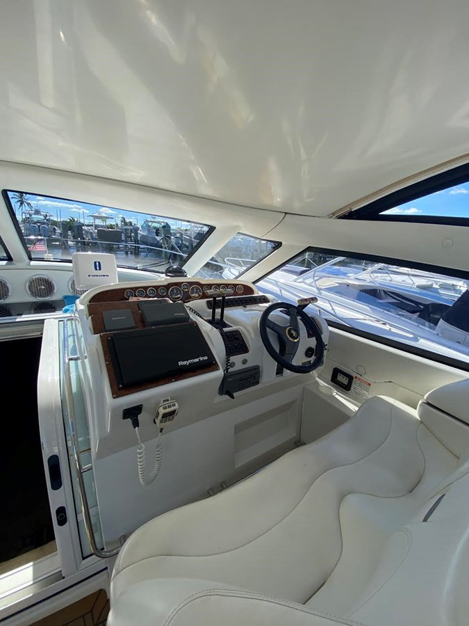 https://arconyachts.ams3.digitaloceanspaces.com/150317/conversions/large_3153296-optimize.jpg