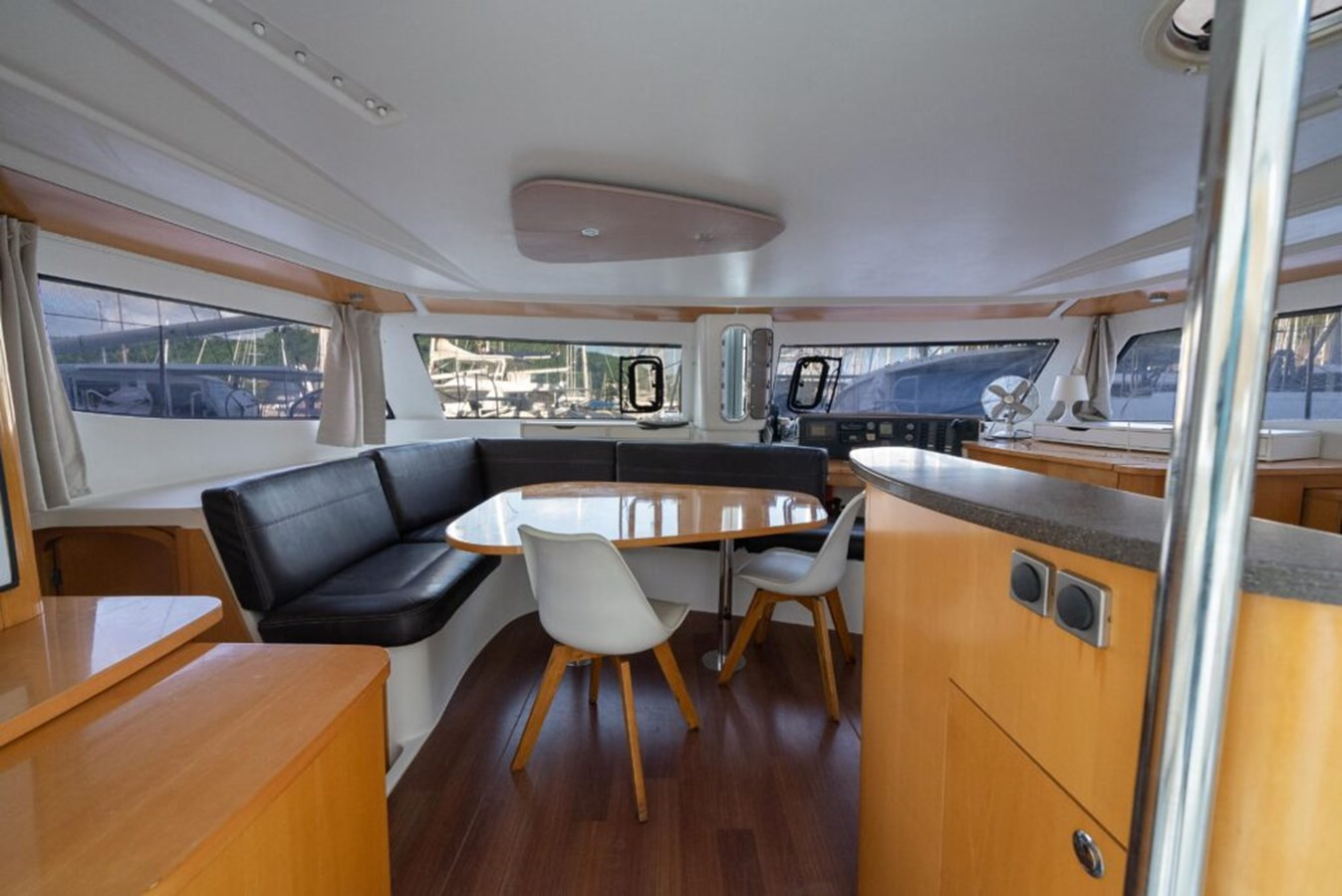 https://arconyachts.ams3.digitaloceanspaces.com/150420/conversions/large_3835969-optimize.jpg