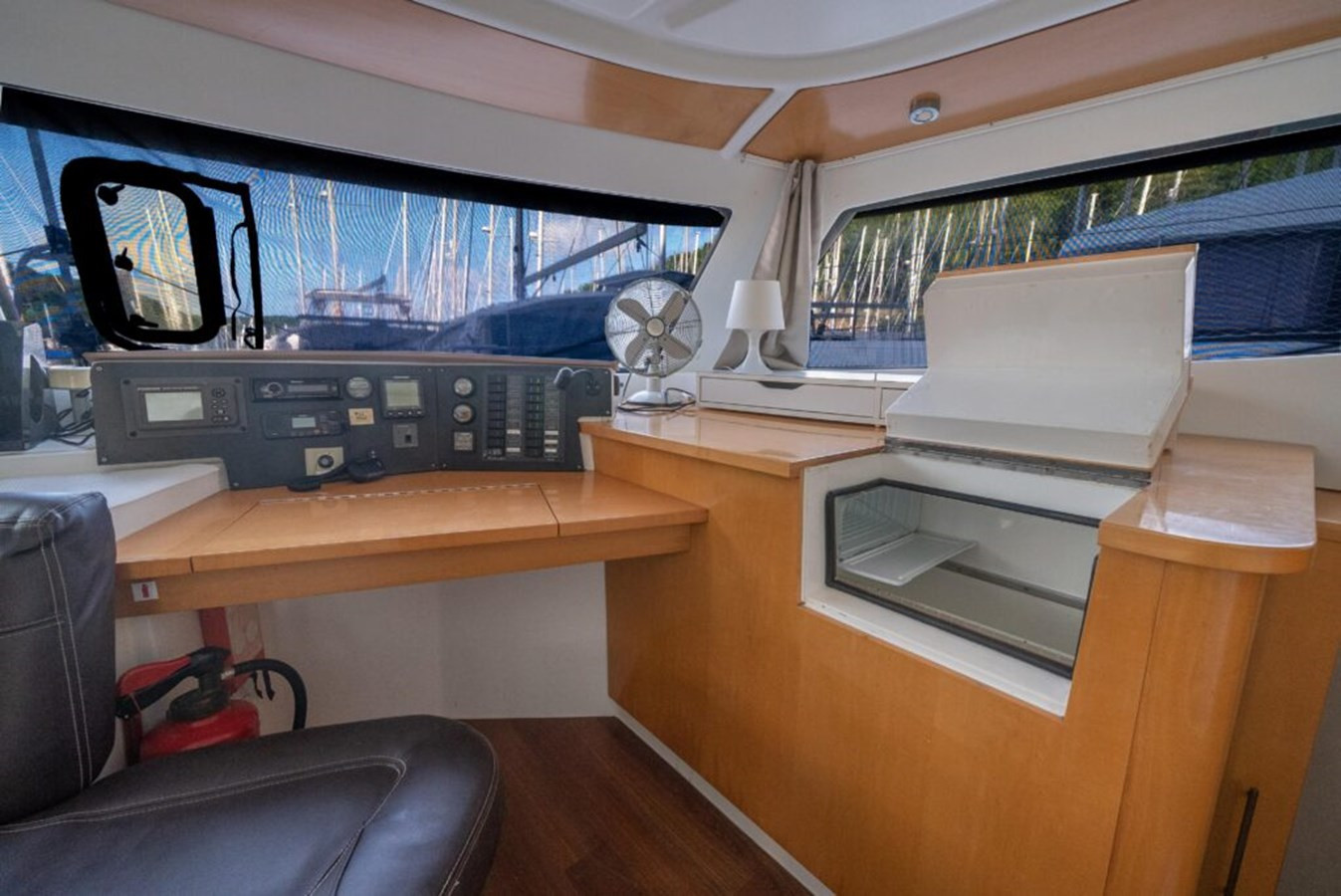 https://arconyachts.ams3.digitaloceanspaces.com/150422/conversions/large_3835970-optimize.jpg