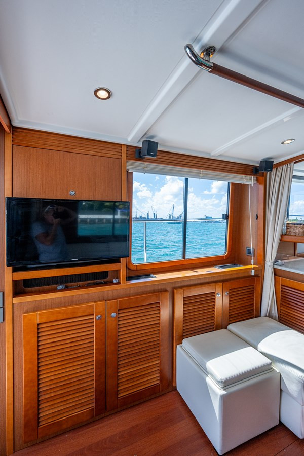 https://arconyachts.ams3.digitaloceanspaces.com/150702/conversions/large_4147503-optimize.jpg