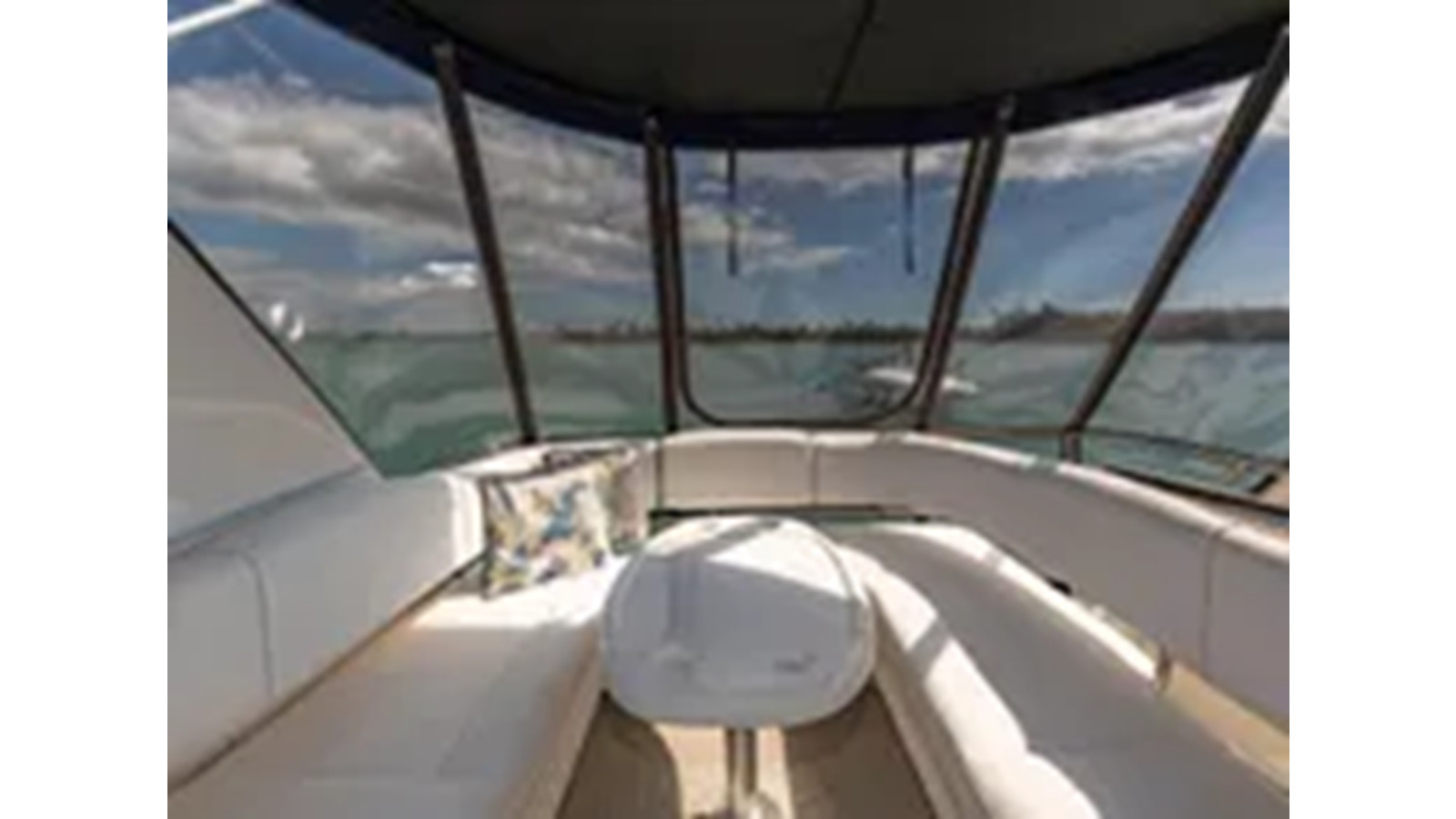 https://arconyachts.ams3.digitaloceanspaces.com/150882/conversions/large_4289682-optimize.jpg