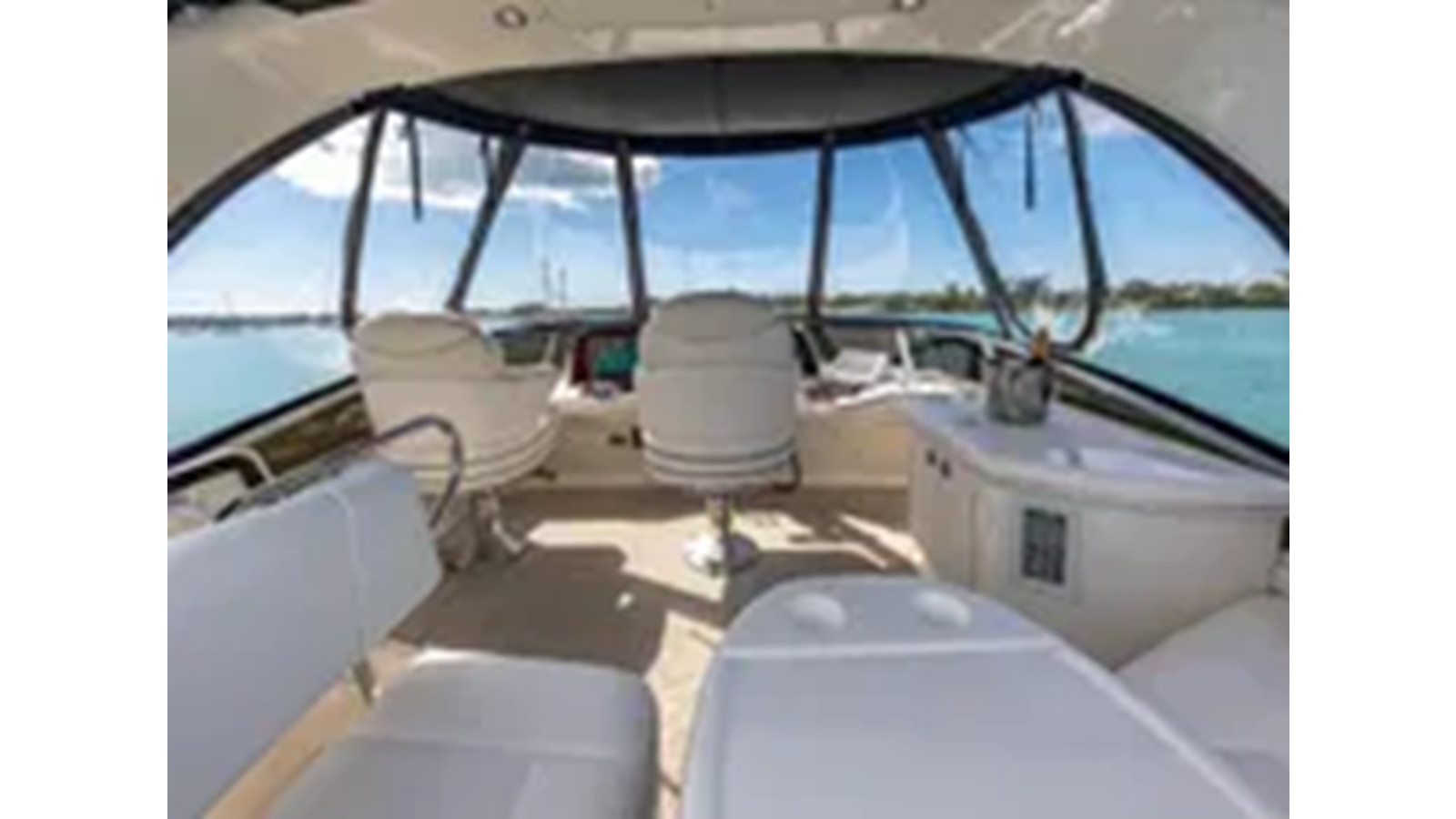 https://arconyachts.ams3.digitaloceanspaces.com/150889/conversions/large_4289684-optimize.jpg