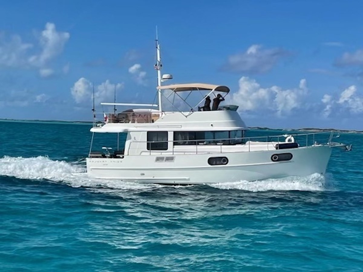 https://arconyachts.ams3.digitaloceanspaces.com/150912/conversions/large_4372875-optimize.jpg