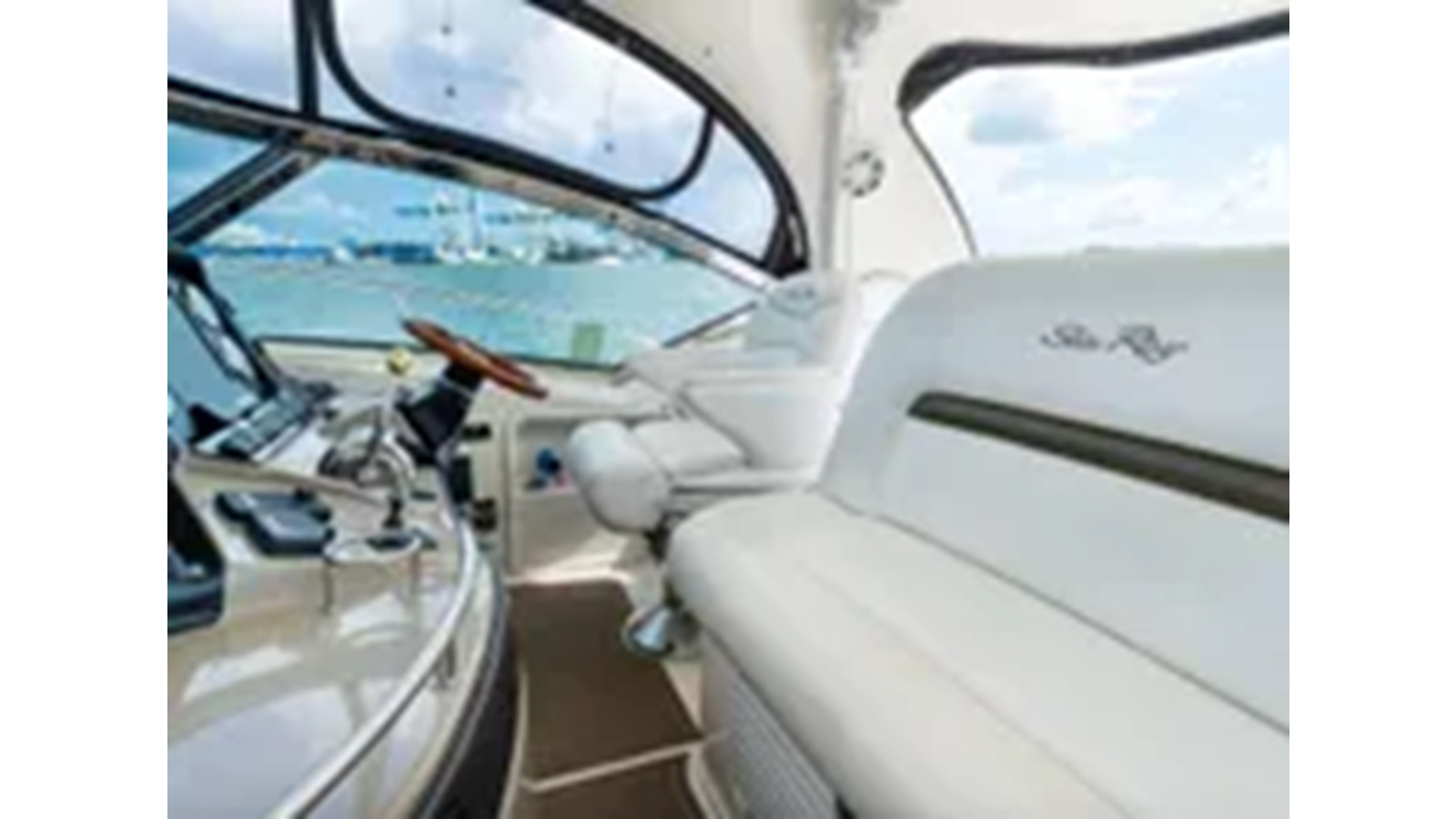 https://arconyachts.ams3.digitaloceanspaces.com/150966/conversions/large_4291937-optimize.jpg