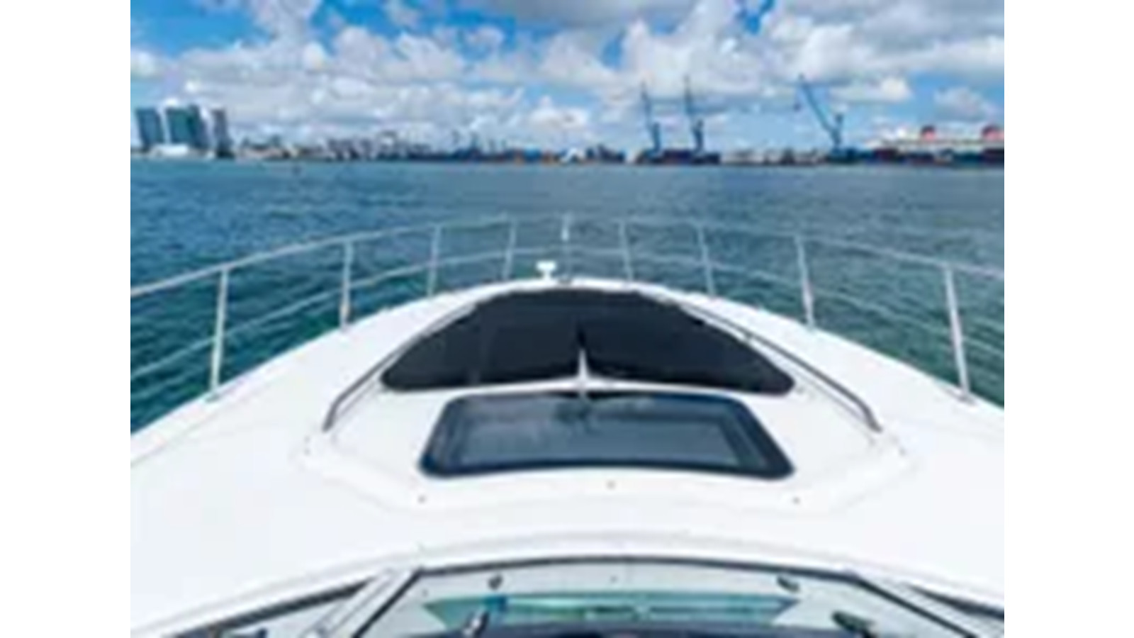 https://arconyachts.ams3.digitaloceanspaces.com/150985/conversions/large_4291944-optimize.jpg