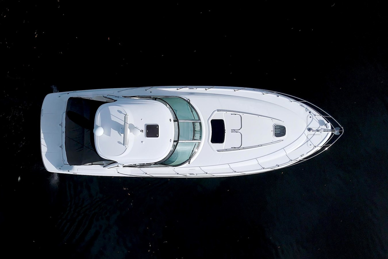 https://arconyachts.ams3.digitaloceanspaces.com/151035/conversions/large_4590580-optimize.jpg