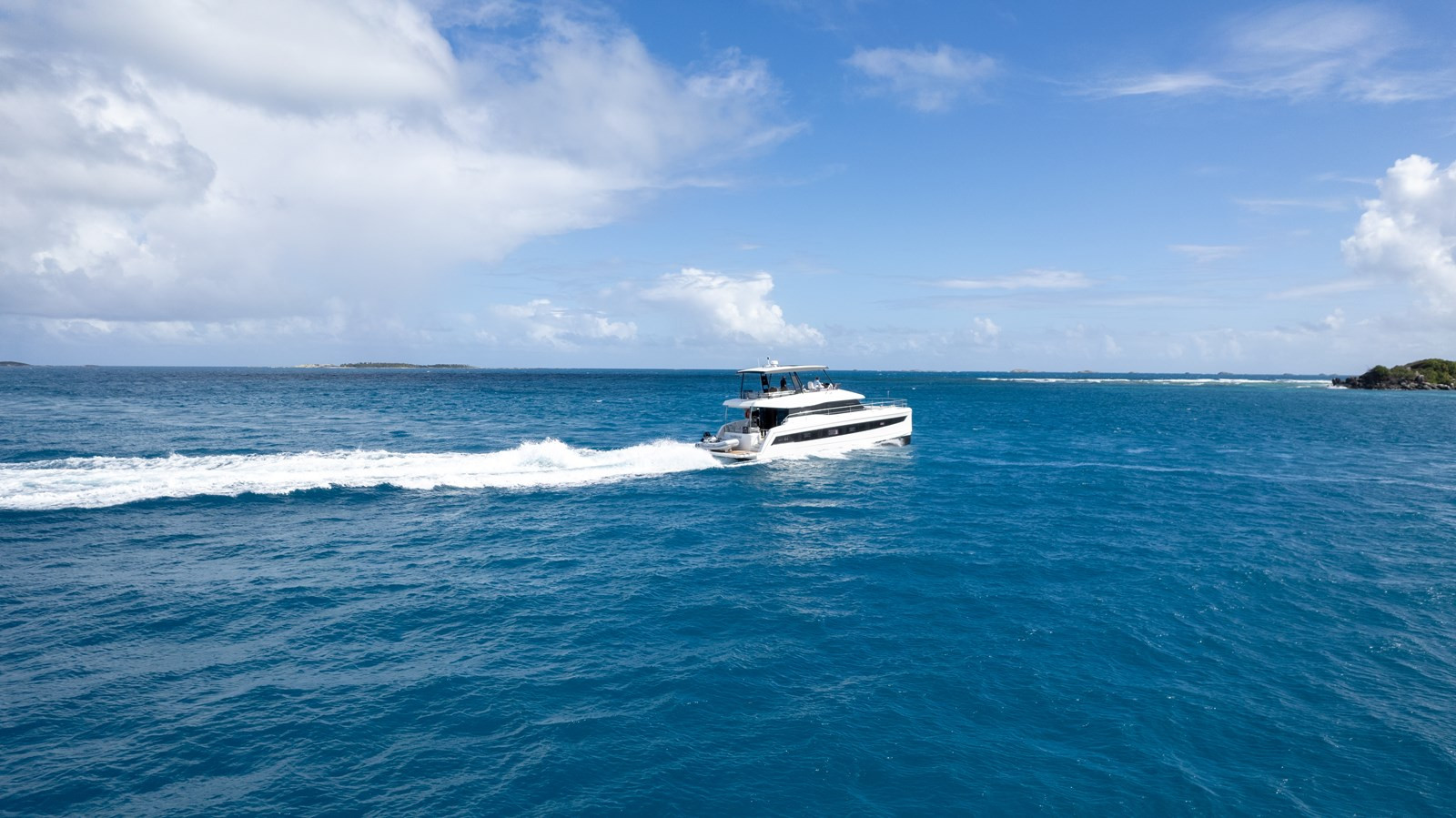 https://arconyachts.ams3.digitaloceanspaces.com/151042/conversions/large_4544150-optimize.jpg