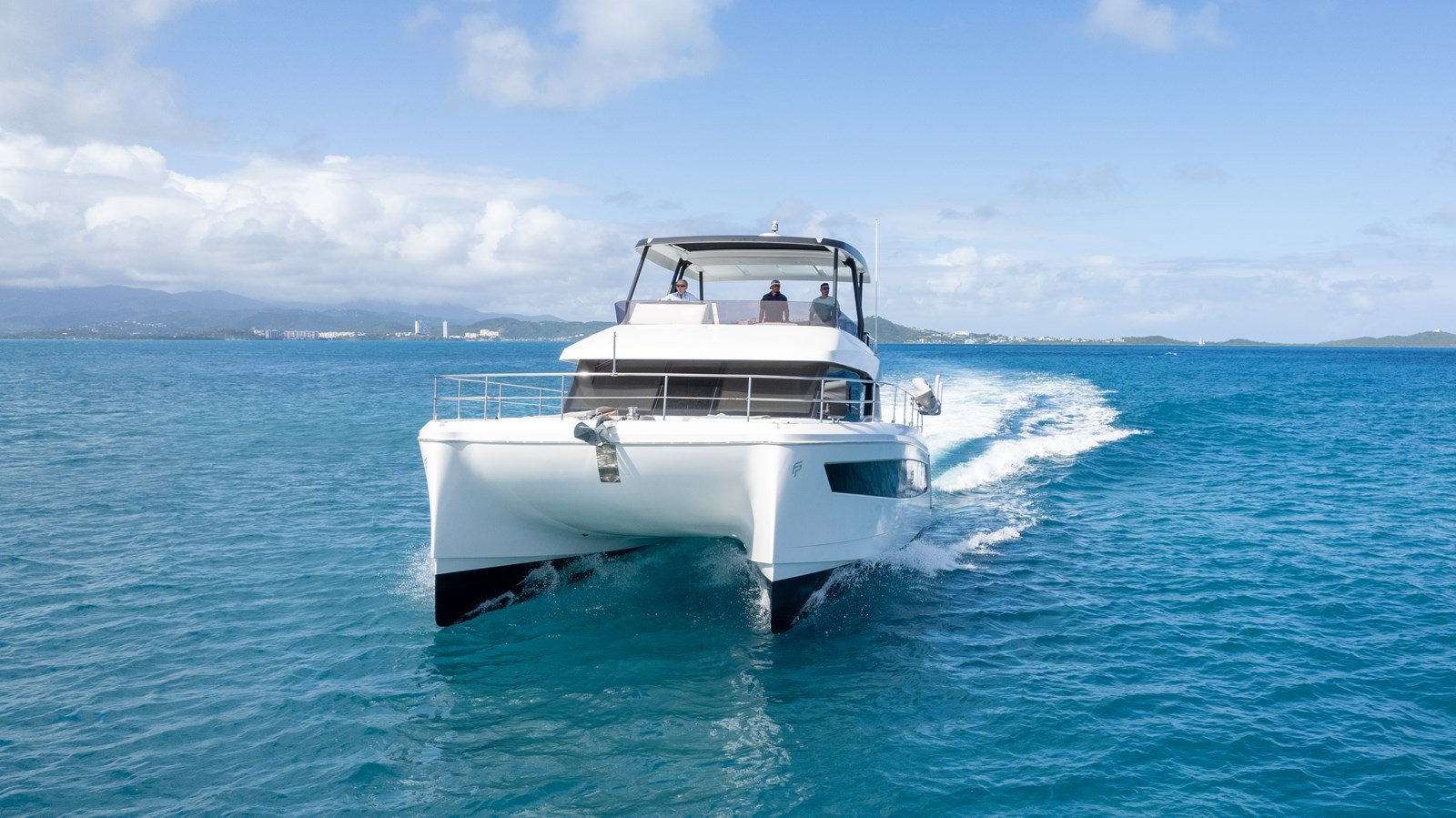 https://arconyachts.ams3.digitaloceanspaces.com/151062/conversions/large_4544157-optimize.jpg