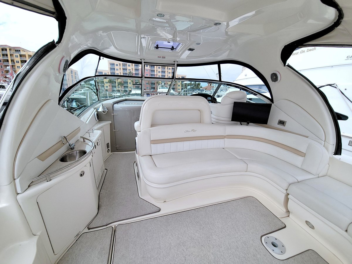 https://arconyachts.ams3.digitaloceanspaces.com/151105/conversions/large_4590604-optimize.jpg