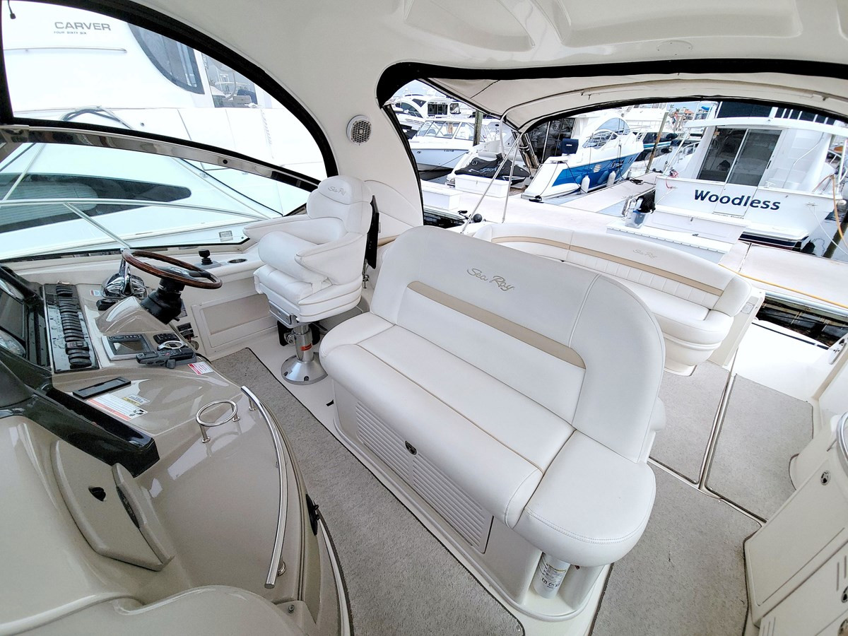 https://arconyachts.ams3.digitaloceanspaces.com/151108/conversions/large_4590605-optimize.jpg