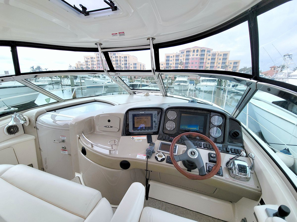 https://arconyachts.ams3.digitaloceanspaces.com/151111/conversions/large_4590606-optimize.jpg