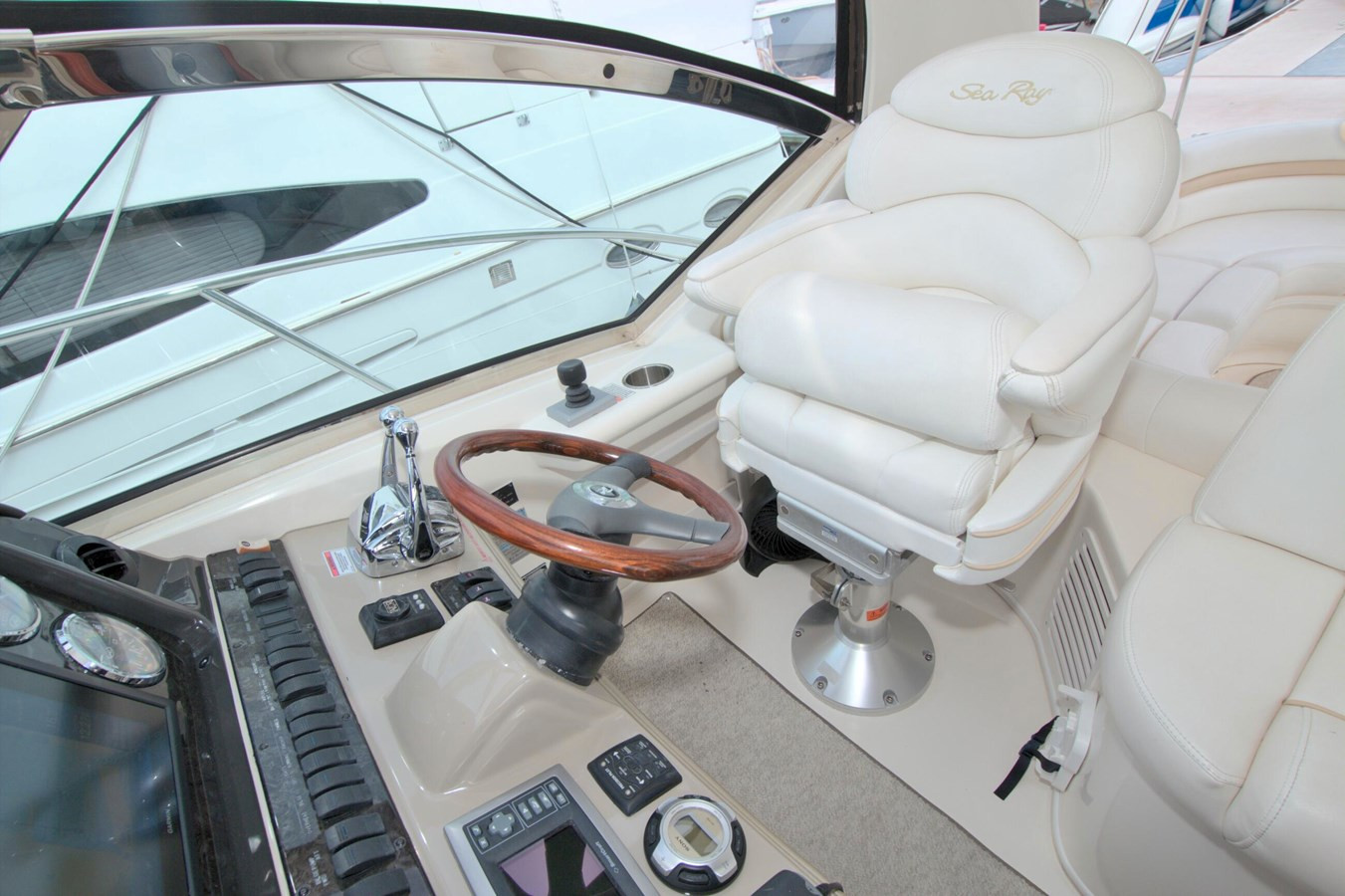 https://arconyachts.ams3.digitaloceanspaces.com/151120/conversions/large_4590609-optimize.jpg