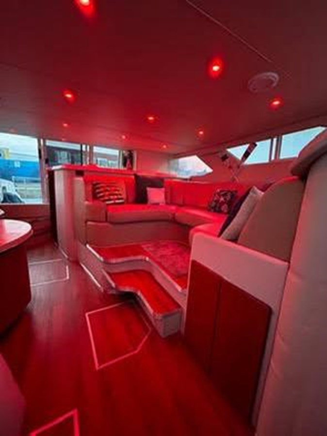 https://arconyachts.ams3.digitaloceanspaces.com/151301/conversions/large_4594113-optimize.jpg