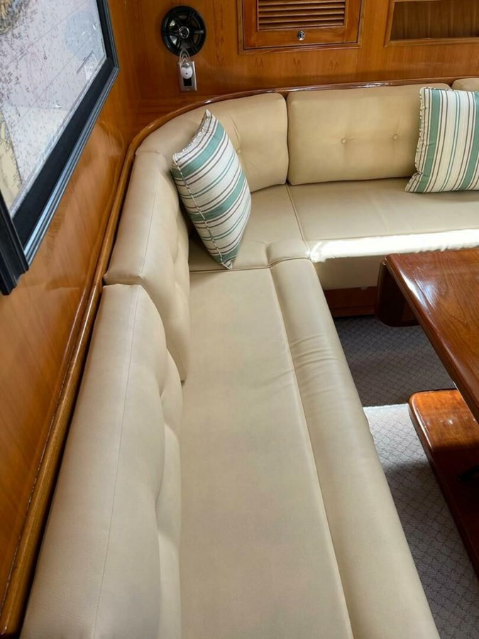 https://arconyachts.ams3.digitaloceanspaces.com/151439/conversions/large_4626259-optimize.jpg