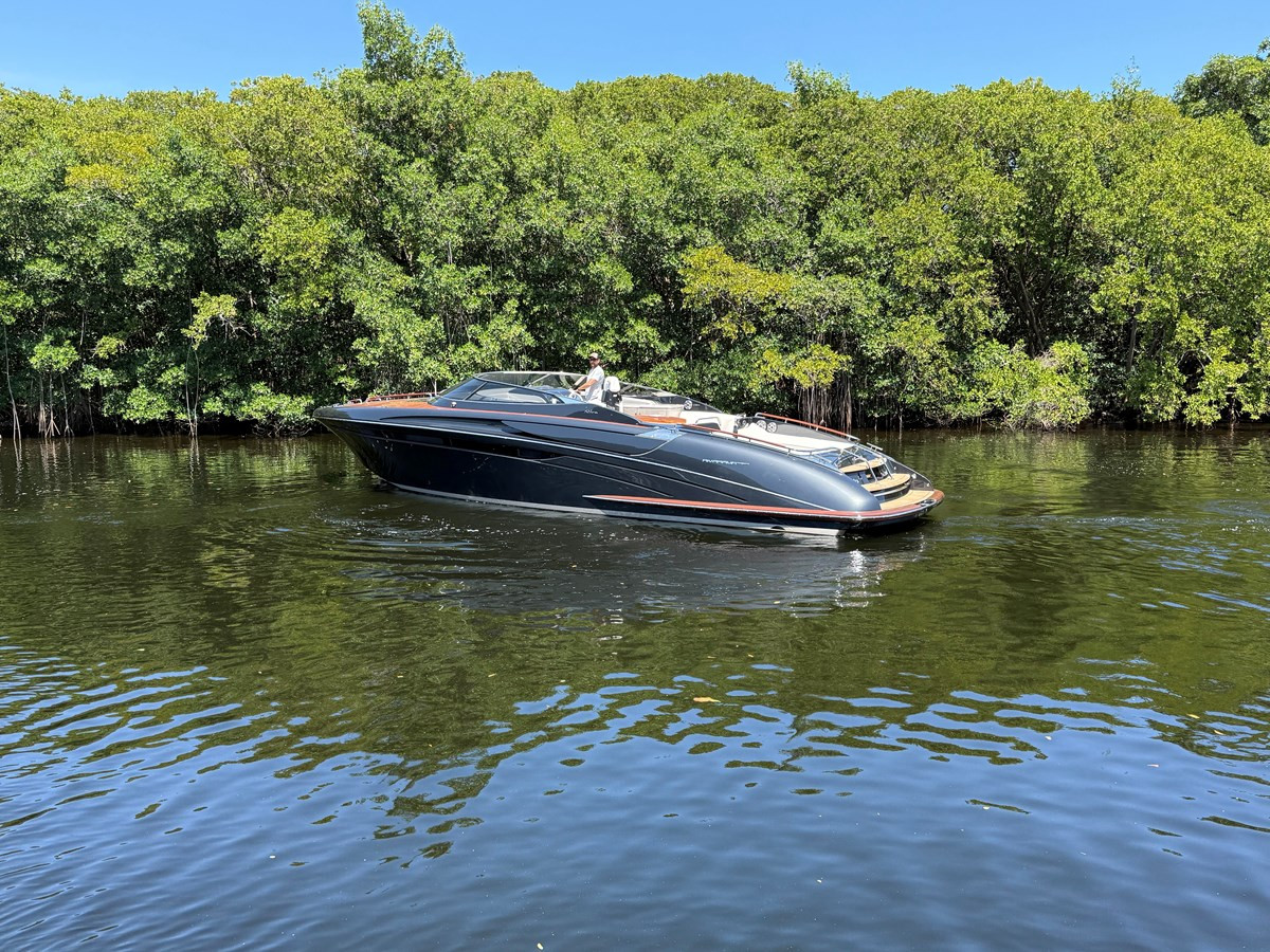 https://arconyachts.ams3.digitaloceanspaces.com/151515/conversions/large_4673909-optimize.jpg