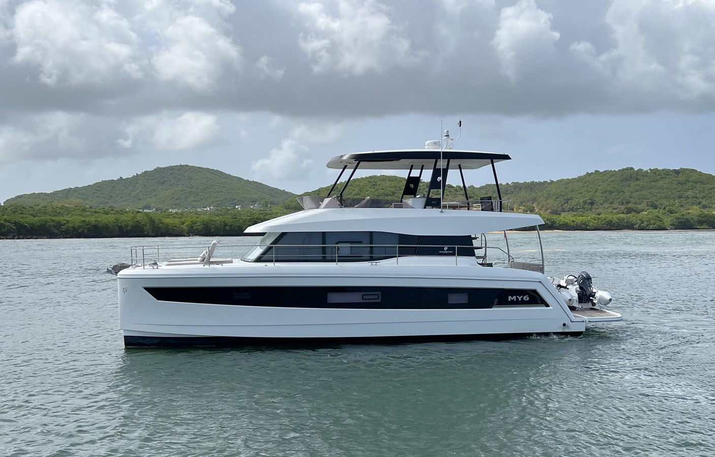 https://arconyachts.ams3.digitaloceanspaces.com/151553/conversions/large_4711351-optimize.jpg