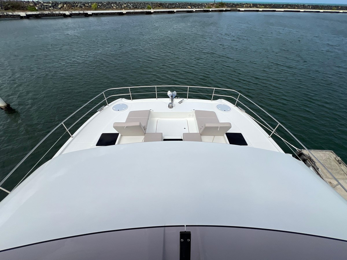 https://arconyachts.ams3.digitaloceanspaces.com/151581/conversions/large_4711360-optimize.jpg