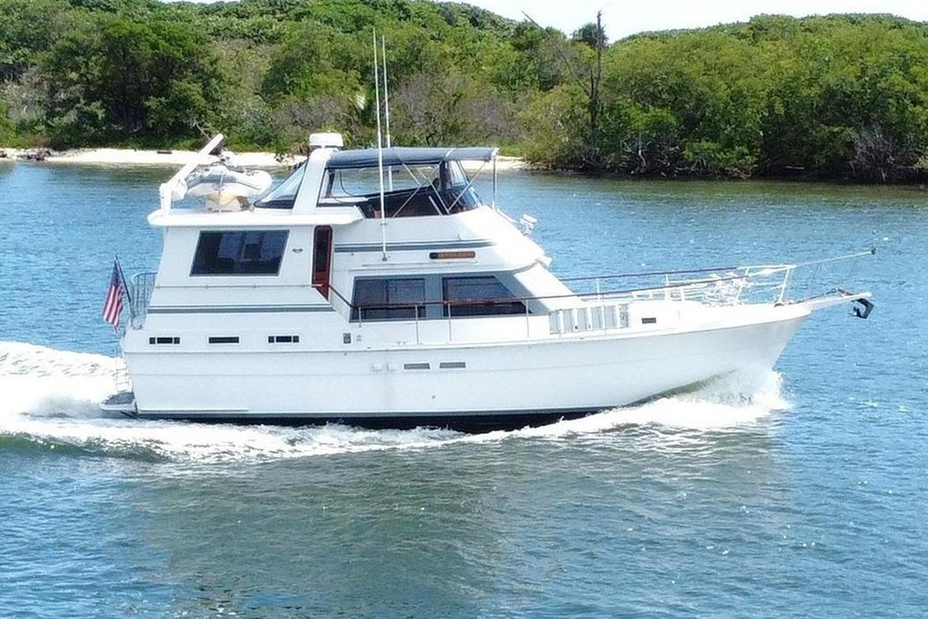 https://arconyachts.ams3.digitaloceanspaces.com/151682/conversions/large_4810599-optimize.jpg