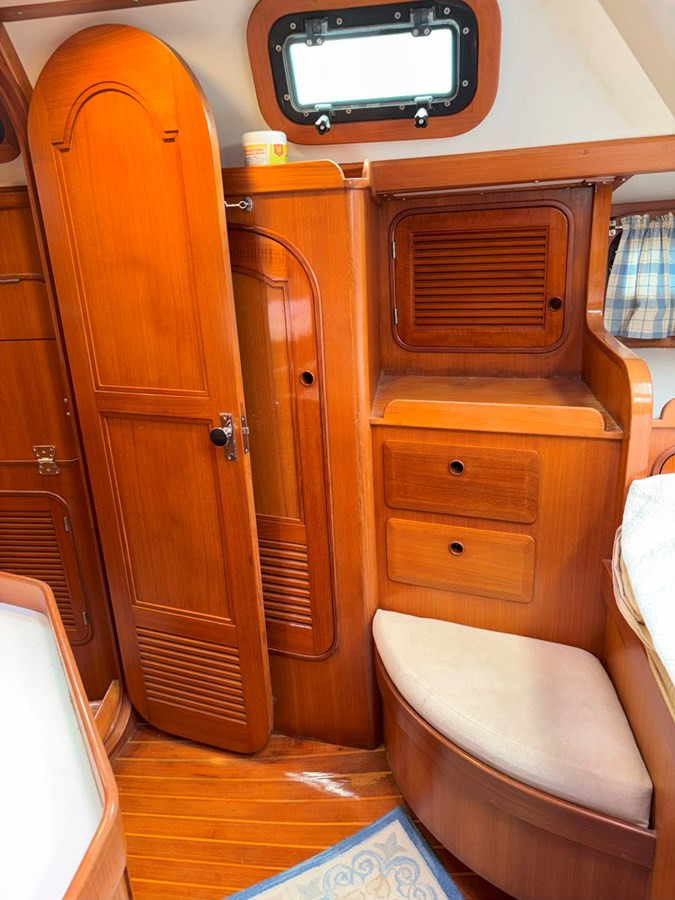 https://arconyachts.ams3.digitaloceanspaces.com/151753/conversions/large_4727895-optimize.jpg
