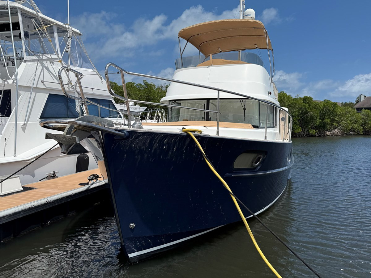 https://arconyachts.ams3.digitaloceanspaces.com/151771/conversions/large_4820726-optimize.jpg