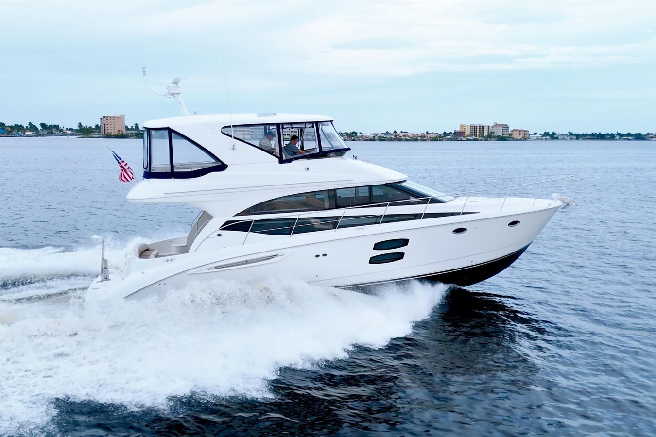https://arconyachts.ams3.digitaloceanspaces.com/151852/conversions/large_4859174-optimize.jpg